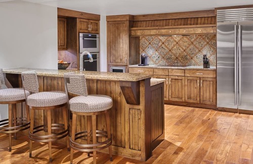 Downtown Condo | Aspen CO | St. Regis Residence Club | 3 bedroom