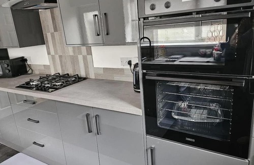 Aberaman House | Jubilee Jewel a treasure in The Queen of Valleys