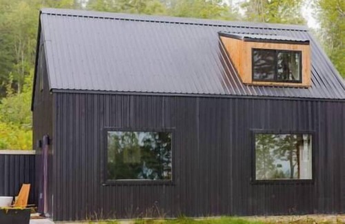 Liberty House | The Anthracite at Crie Hill - A Luxury Off-Grid Retreat