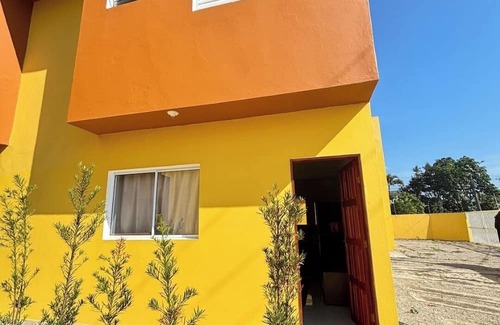 Santa Terezinha House | Sobrado Aconchegante Próximo da Praia