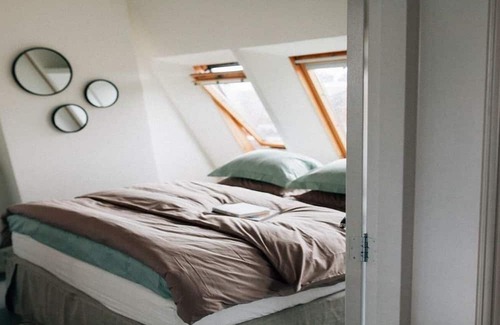 Museum Quarter Apartment | Serene 2 Bedroom Apartment