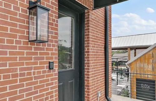 Greater Belhaven Apartment | Eudora Welty Loft At Belhaven Town Center