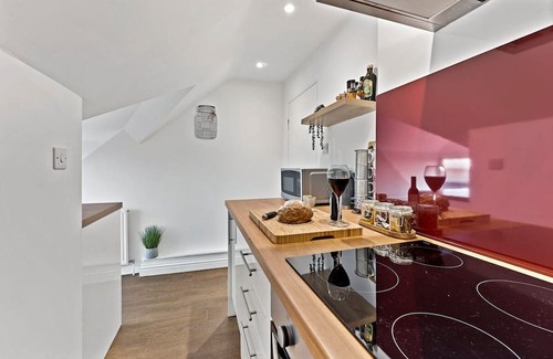 Morcott House | Gorgeous 2 bedroom Apartment