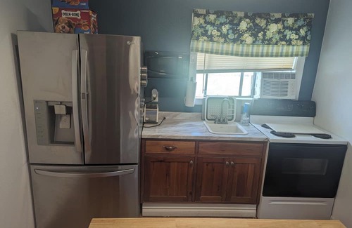 Crooked River Ranch House | Affordable pet friendly retreat 15 minutes from smith rock.
