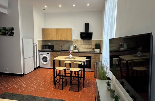 16th Arrondissement Apartment | Sublime apartment in l'Estaque Marseille
