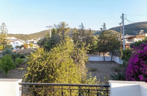 Salamis House | Salamina Blue Horizon House, next to the beach