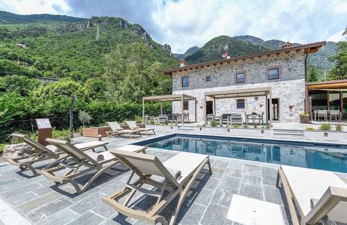 Anfo Apartment | Vrbo Property