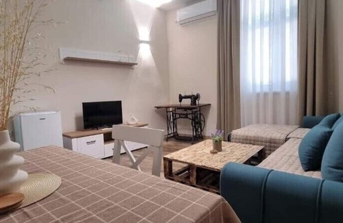 Kumanovo House | Old House Apartment