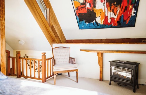 Galiano Cabin | Beautiful cabin with an outdoor deck, stunning water view & cliffside jacuzzi.