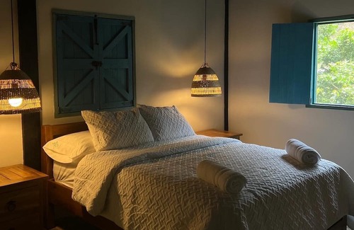 Pueblo Nuevo Villa | La Casita Del Arroyo | Hot Tub & River Access | Pet Friendly