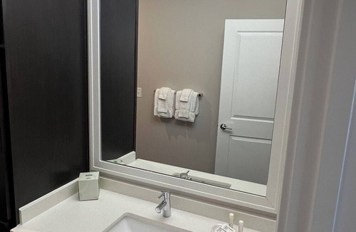 Blue Ash Apartment | Blue Ash 2 bedroom 2 bath with 1200 Square Feet of living space!