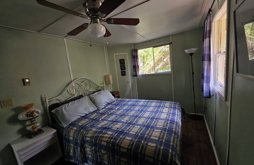 Trent Lakes Cottage | The Wilson Family Cottage - Instagram @wilsonfamilycottage rentals
