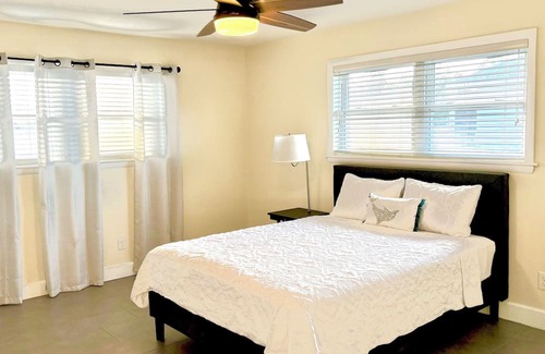 Gulf Breeze House | Retreat, Home in Gulf Breeze , FL