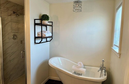 Gulf Breeze House | Retreat, Home in Gulf Breeze , FL