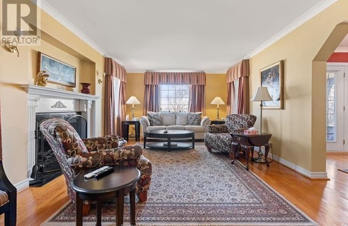 Boblo Island House | RIVERSIDE RESORT! A COZY WATERFRONT PARADISE