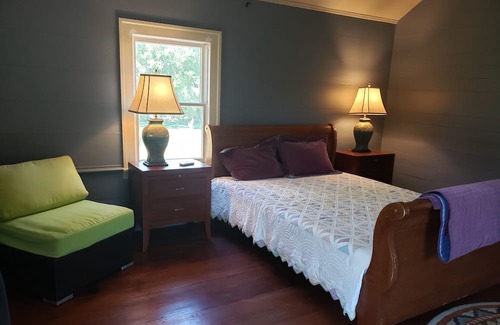 McCain Cottage | 1840's remodeled cottage with private pool!