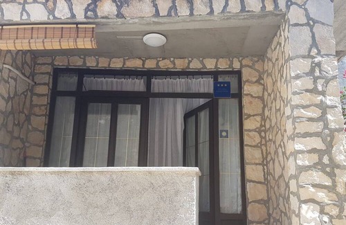 Unije Apartment | Apartment Marragall - 150 m from beach: - Unije (Island Unije), Island Losinj, Croatia