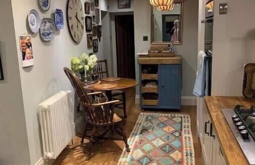 Rastrick House | Beautiful country cottage renovated close to Dales