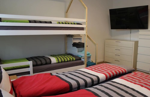 Deggendorf Apartment | Moderne Ferienwohnung mit Terrasse