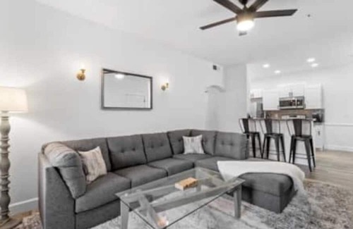 Central Scottsdale Condo | Beautiful 2/2 Scottsdale Condo