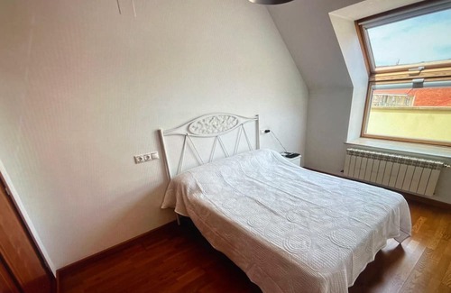 Leon Apartment | 2-bedroom apartment in fantastic León with WiFi