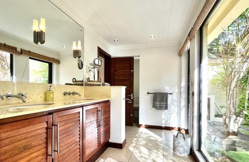 Pereybere Villa | Iconic secluded Villa