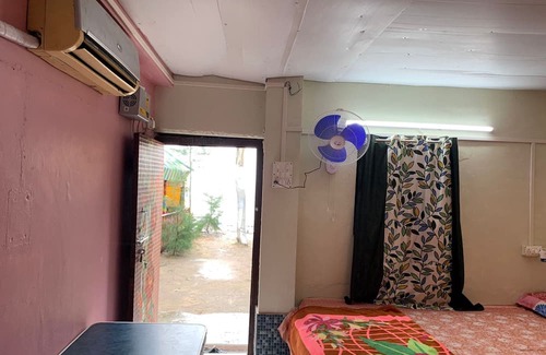 Diamond Harbour Cottage | Holud Pakhi