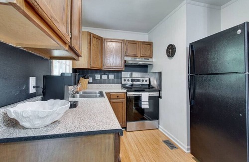 Murfreesboro House | Sunset Cottage: 2 bed 1 bath, Pet-Friendly.