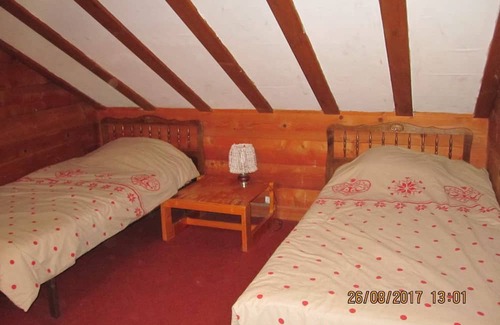 Savignac-les-Ormeaux Ski Chalet | Véritable Chalet de Montagne Labellisé en Station de ski