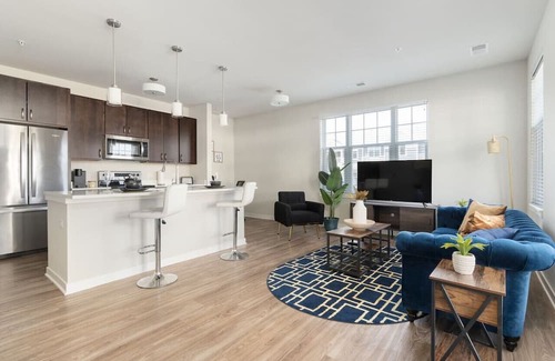 West Dundee Apartment | Corporate Housing by MGM