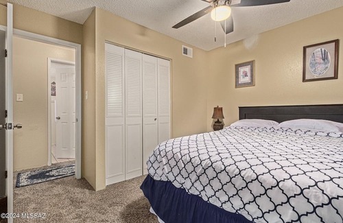 Sunset Ridge Townhomes Apartment | New brand home accessible to popular attractions events , UA and hospitals