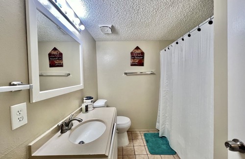 Sunset Ridge Townhomes Apartment | New brand home accessible to popular attractions events , UA and hospitals