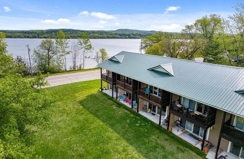 East Jordan Hotel | South Arm Retreats