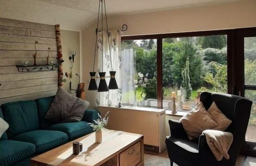 Muden House | Homely modern retreat