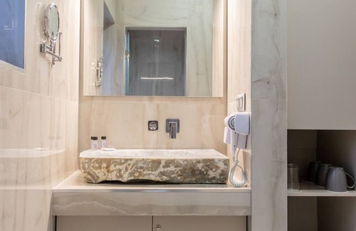 Omales Apartment | Armenopertra view-Akantha ,triple room, Mani