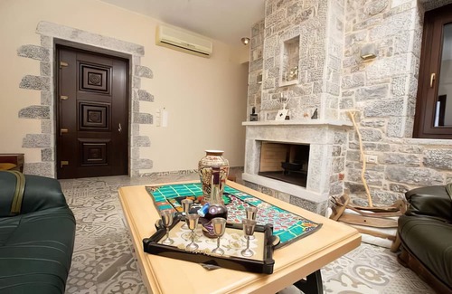 Omales Apartment | Armenopertra view-Amarados ,double room, Mani