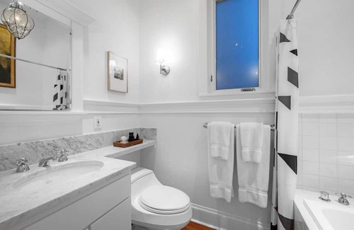 Ashbury Heights House | Boutique luxury home -Cole Valley