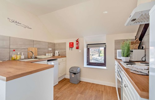 Newton-on-Rawcliffe Apartment | Modern cottage w pool in North Yorkshire