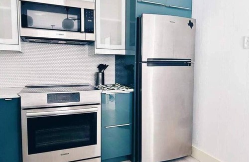Govalle House | Kid-Friendly Home with Playroom