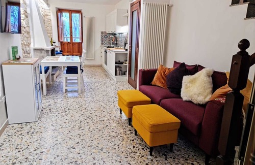 Palombaro House | Authentic Village Townhouse & Optional Apartment