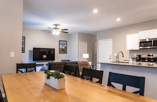 Southern Pines House | Ducks Landing Townhomes