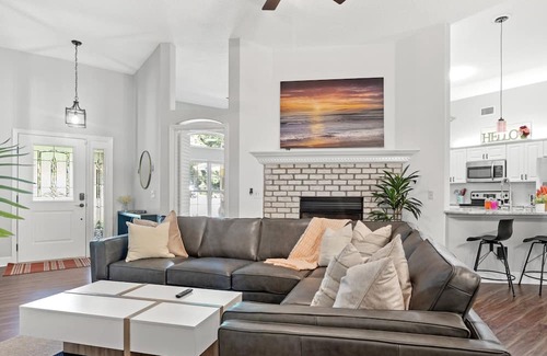 St. Augustine House | Cozy Family Home w/ Private Pool | Acre Lush Green