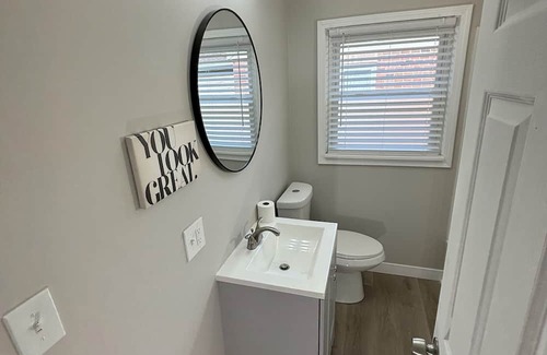 Granite City House | Cheerful & Warm Remodeled Two Bedroom Cottage at Wilson Park.