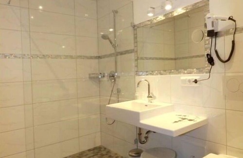 Konigssee Apartment | Fairytale forest apartment with pool and sauna