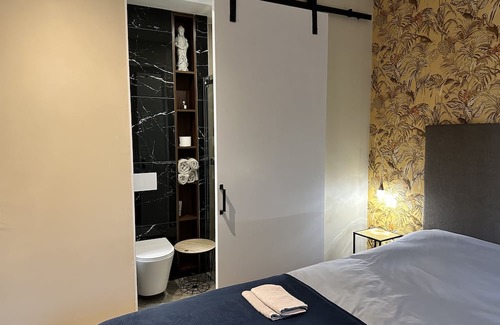 Municipality of Oisterwijk Apartment | Welcome to our cozy Tiny House Ven, a charming space of 25m²
