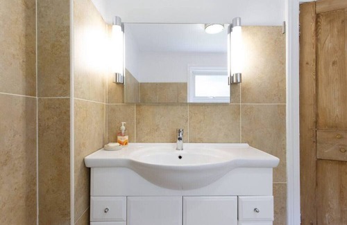 Andover House | Executive Victorian House