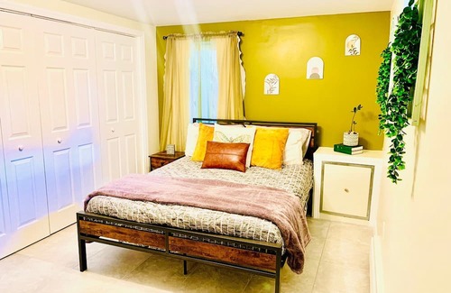 Town of Orangetown Apartment | Inviting 2 Bedroom Apt