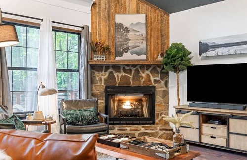 Eagle Mountain House | New Cabin in Mtn Community Hot Tub Fire Pit