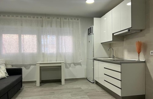 El Pilar Apartment | Spacious Madrid Haven:Explore the Best of the City from Your Stylish RetreatTen!
