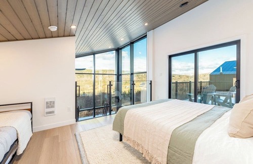 Waterford Cabin | STOKE Luxury Cabin 1 with epic views